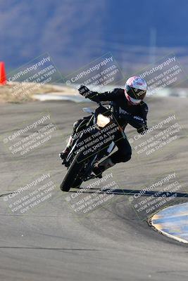 media/Jan-09-2022-SoCal Trackdays (Sun) [[2b1fec8404]]/Turns 9 and 8 (920am)/